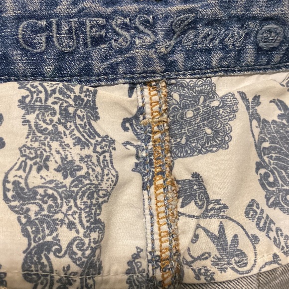Vintage Guess Embellished jean shorts shorts - Picture 3 of 6